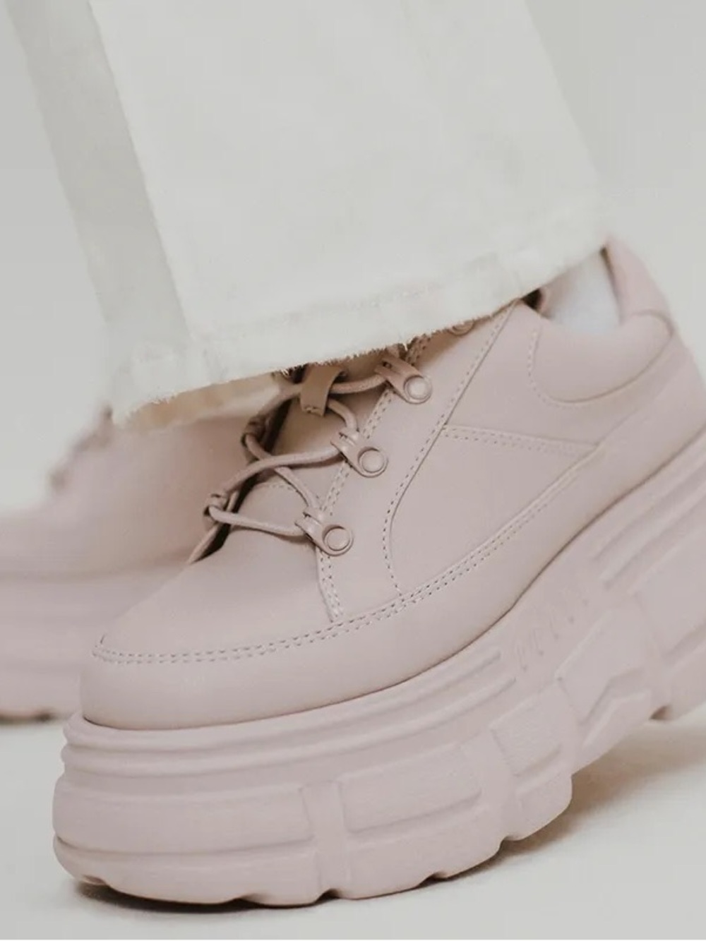 Women's Chunky Platform Lace-Up Sneakers in Light Pink